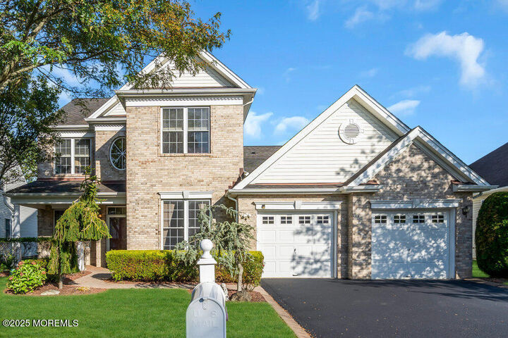 Property Photo:  31 Crenshaw Court  NJ 08831