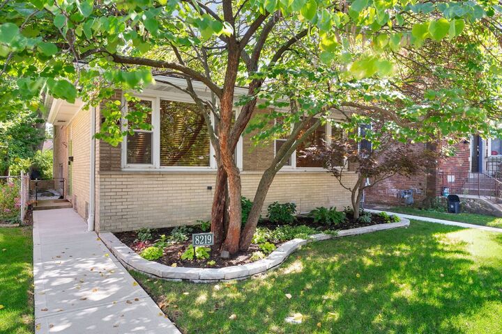 8219 Lowell Avenue  Skokie IL 60076 photo