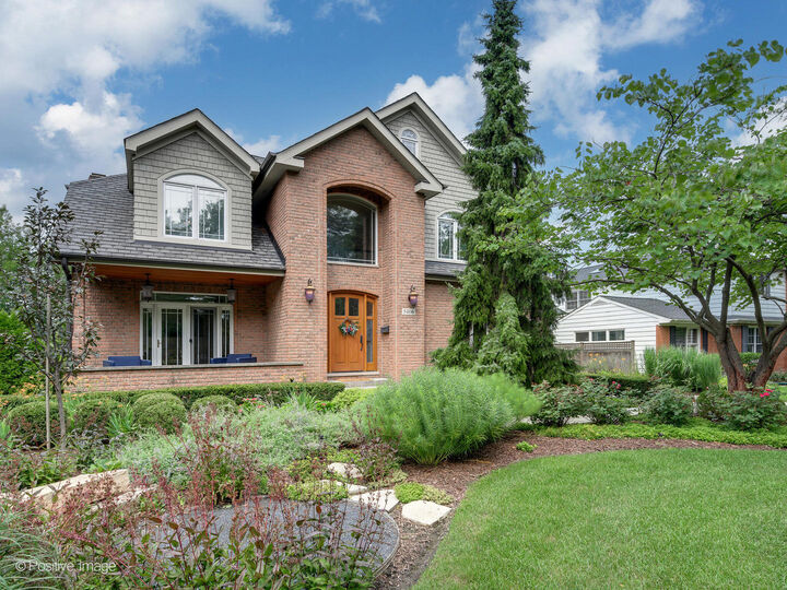 Property Photo:  5406 Grand Avenue  IL 60558 