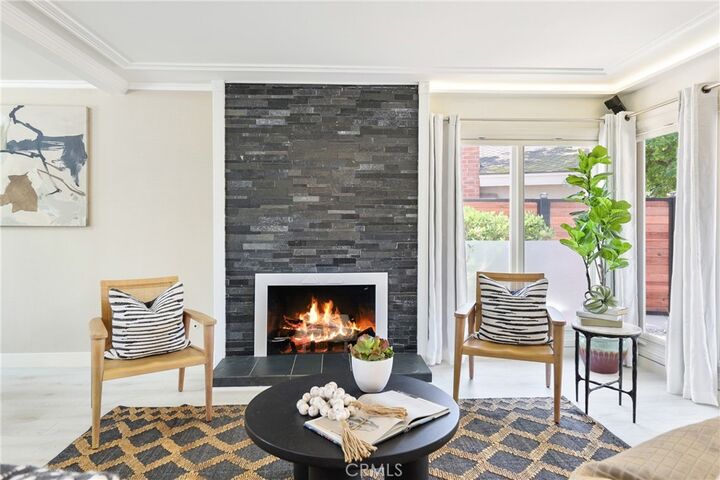 Property Photo:  2798 2798 Redwing  CA 92626 