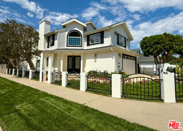 Property Photo:  7861 W 80th Street  CA 90293 