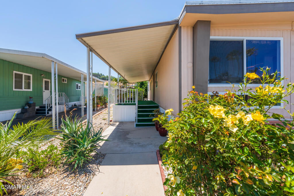 Property Photo:  195 Tierra Rejada Road 160  CA 93065 
