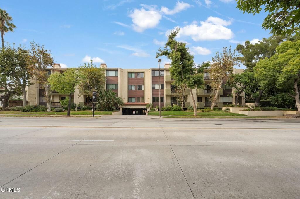 Property Photo:  497 E California Boulevard 119  CA 91106 