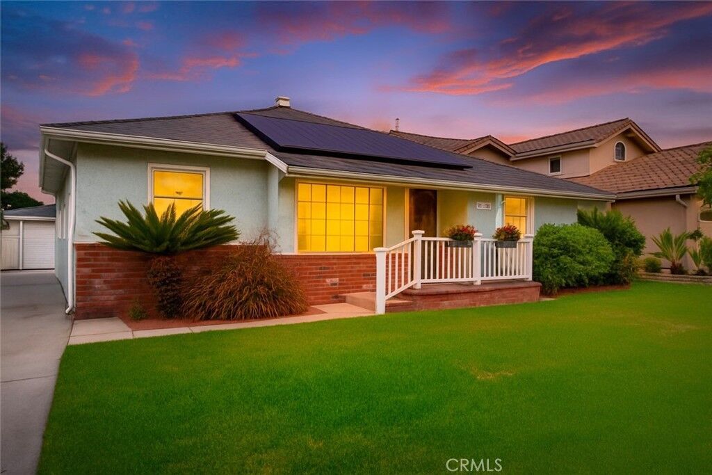 Property Photo:  12707 Glenshire  CA 90242 