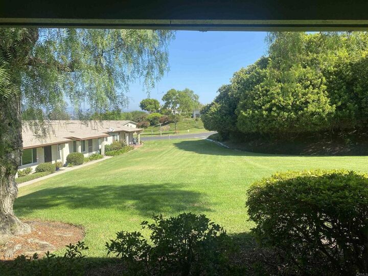 Property Photo:  4408 Shearwater Way  CA 92057 