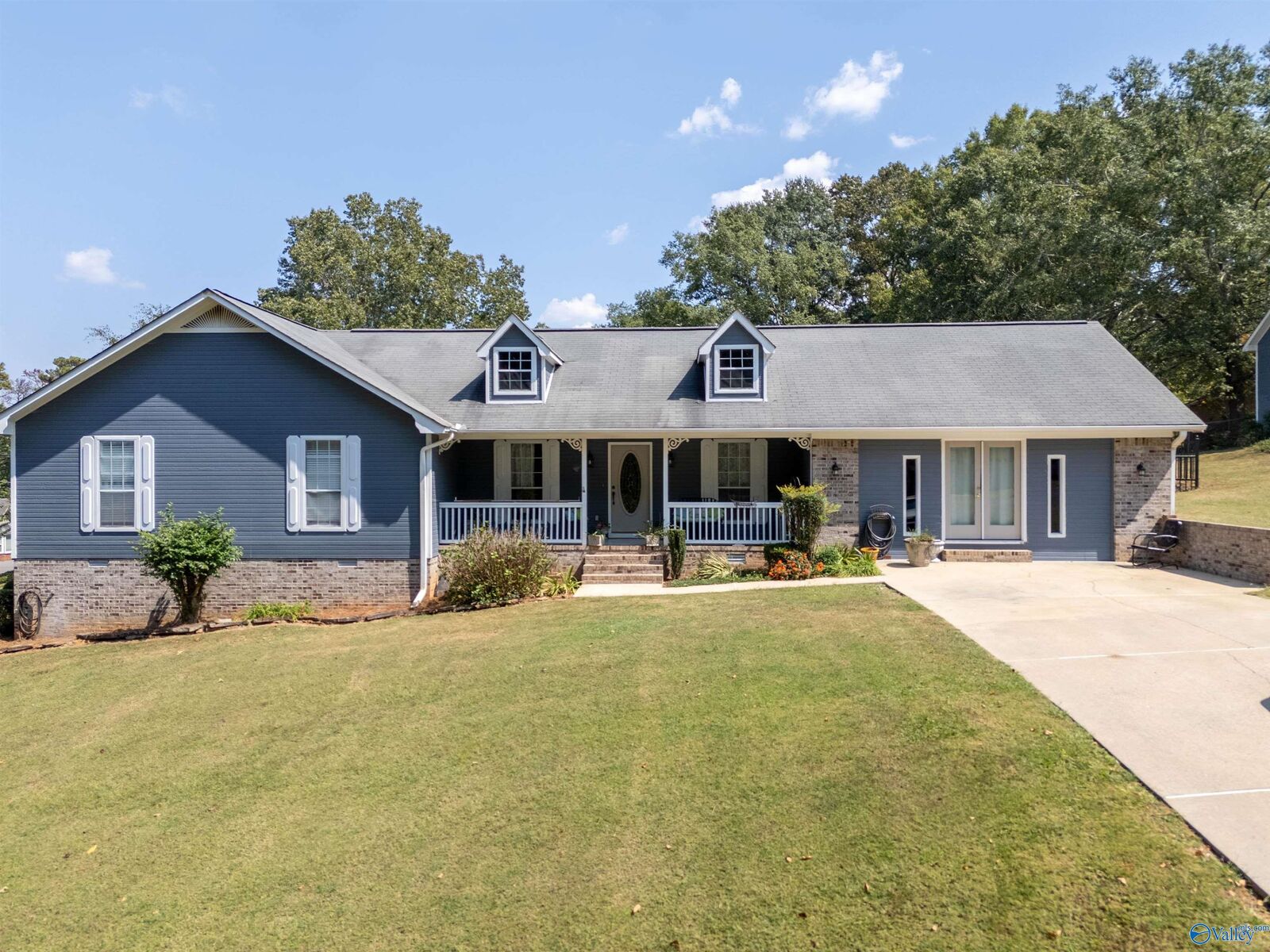 Property Photo:  307 Lamar Avenue  AL 35905 