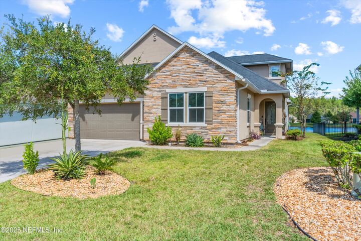Property Photo:  35 Cane Garden Way  FL 32092 