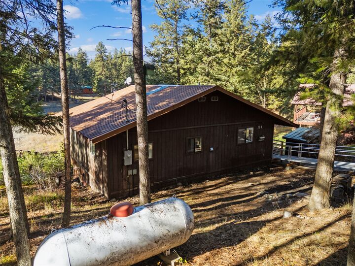 Property Photo:  110 Happys Loop  MT 59923 