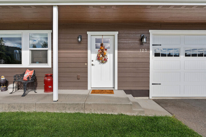 Property Photo: 123 Crystal View Court MT 59922