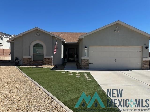 Property Photo:  1906 Emerald Court  NM 88220