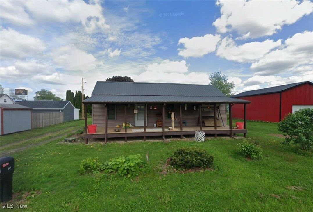 Property Photo:  435 Oxford Avenue  OH 43832 