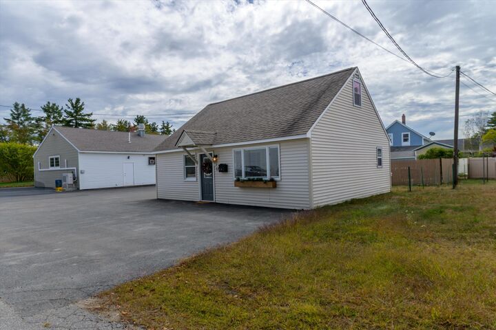 Property Photo:  17 Coitview Drive  NH 03773 