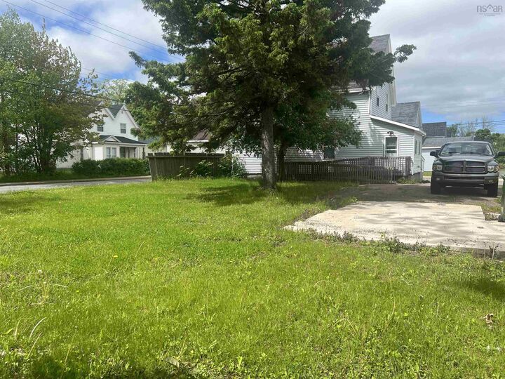 Property Photo:  376 Washington Street  NS B2H 3M4 