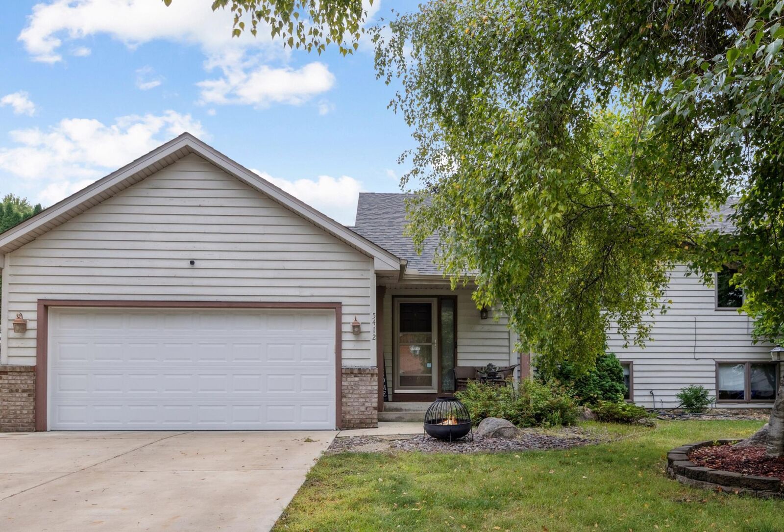 Property Photo:  5412 188th Street W  MN 55024 