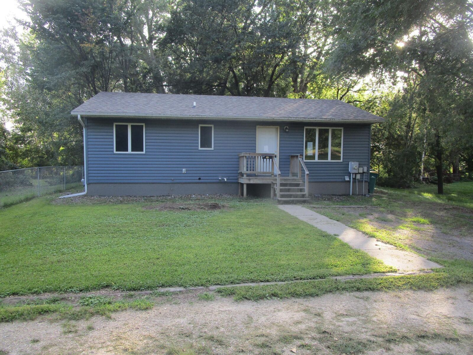 Property Photo: 895 Main Street MN 56278