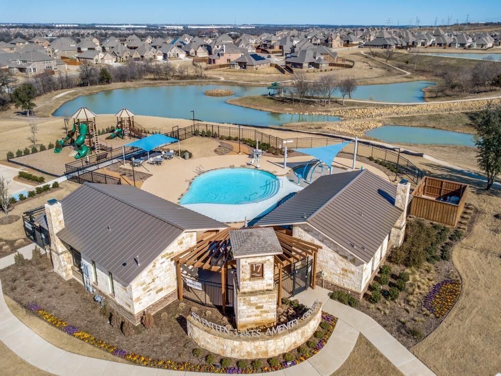 Property Photo: 14608 Spitfire Trail TX 76262