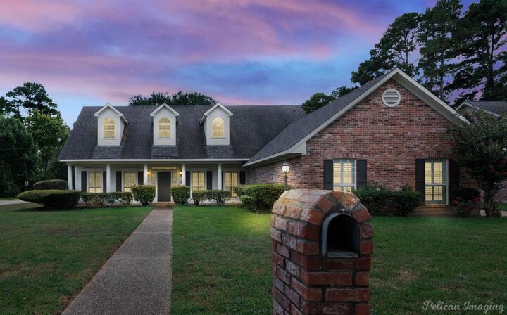 Property Photo: 319 Buttonwood Circle LA 71106