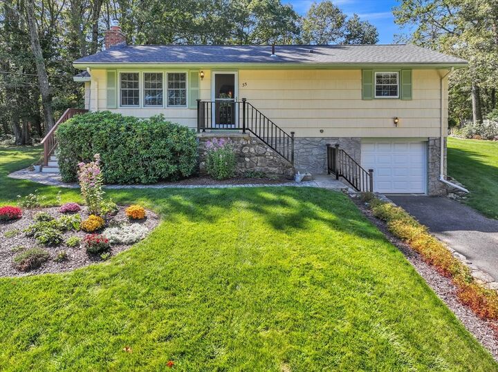 Property Photo:  35 Laurelwood Rd  MA 01543 