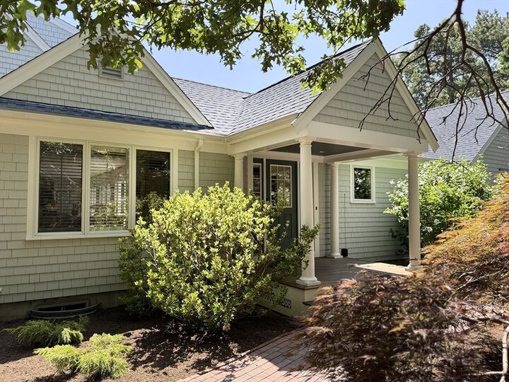 Property Photo:  6 Heron Way  MA 02649 
