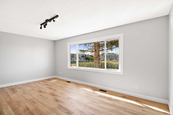 Property Photo:  705 Terrace Park  AB T4N 1V8 