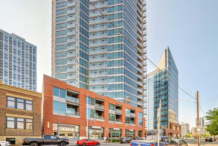 Photo de la propriété:  225 11 Avenue SE 2805  AB T2G 0G3 