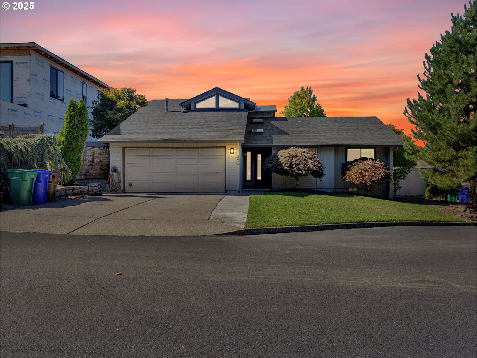 Property Photo:  13635 SE 124th Pl  OR 97015 