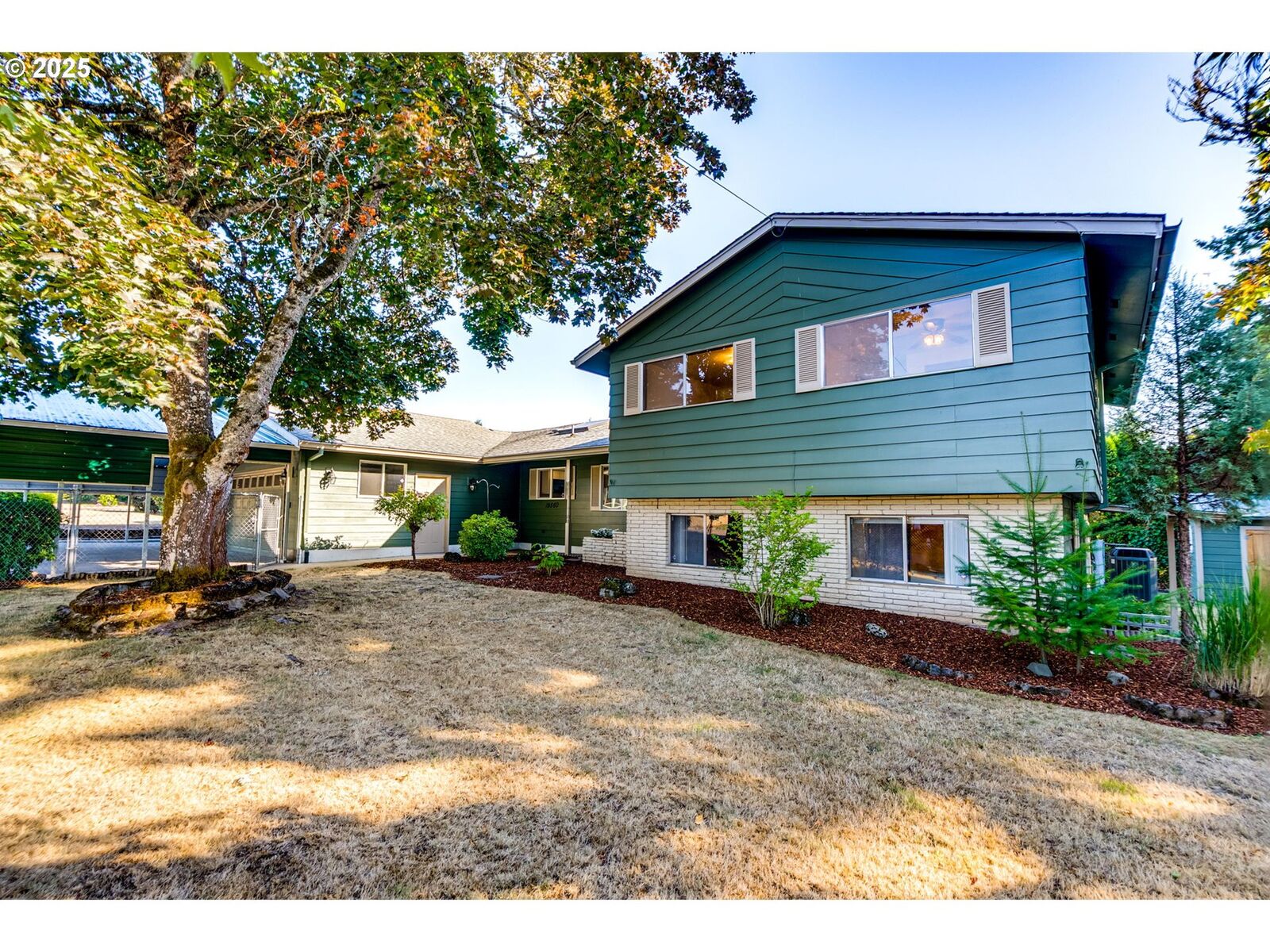 Property Photo: 19560 SW Madeline St OR 97078