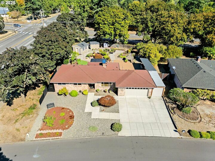 Property Photo:  6804 Louisiana Dr  WA 98664 