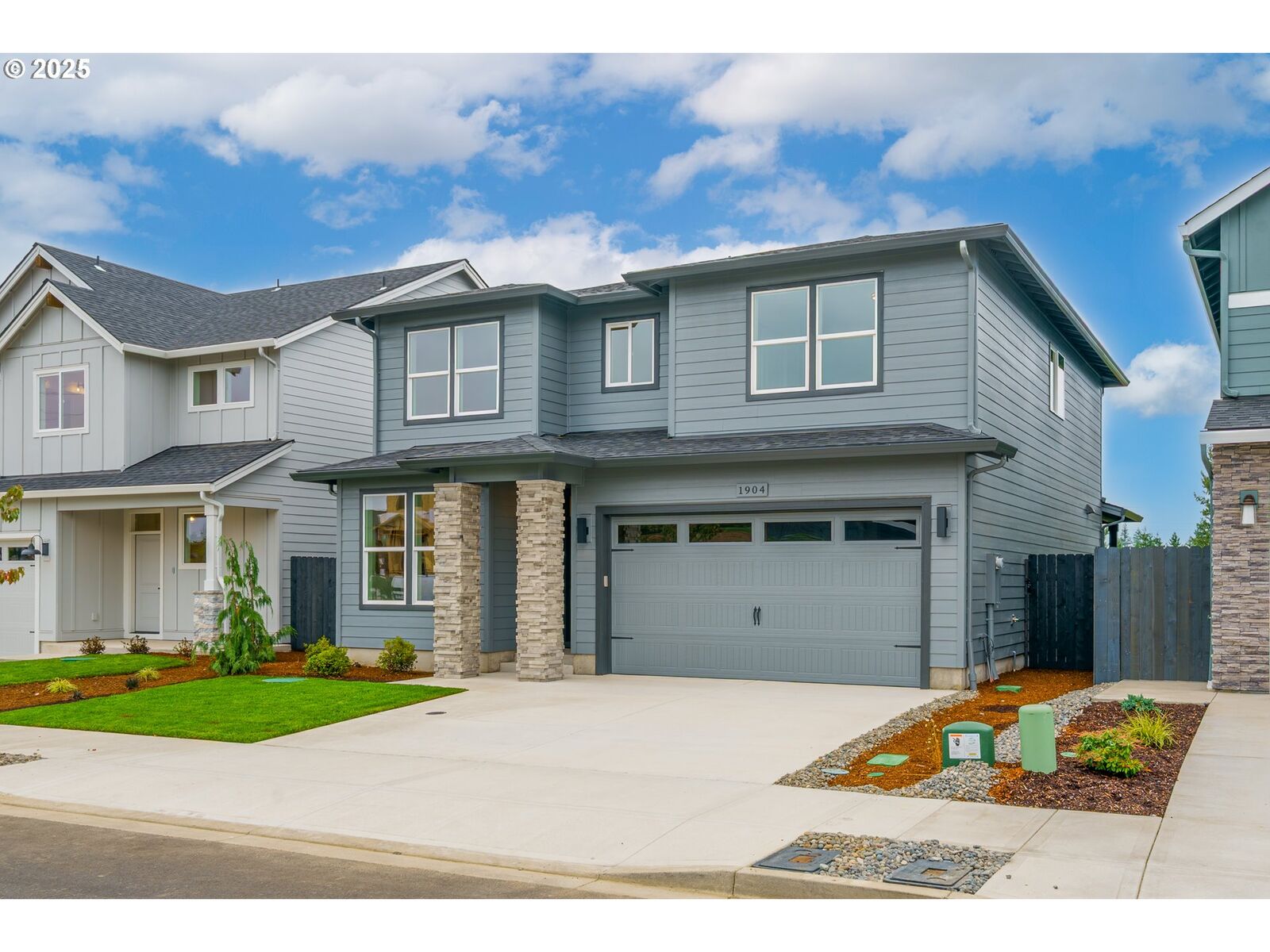 Property Photo:  1904 NW 21st Cir  WA 98604 