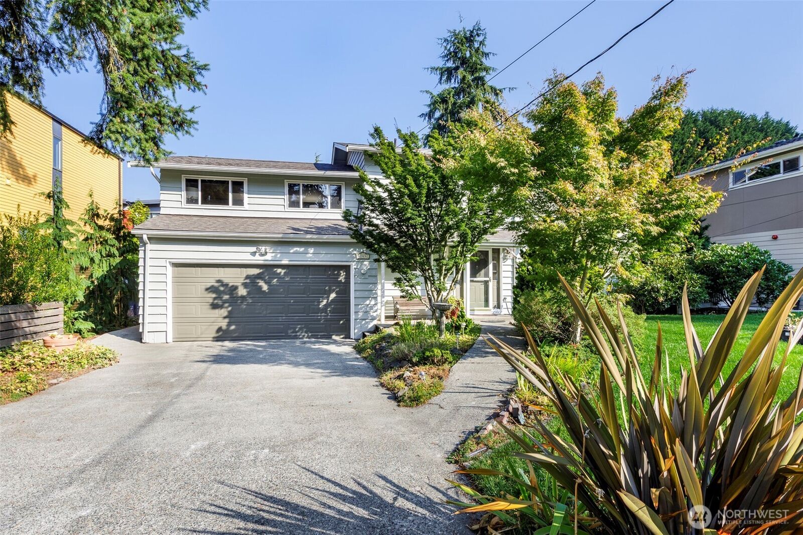 Property Photo:  12832 NE 84th Street  WA 98033 