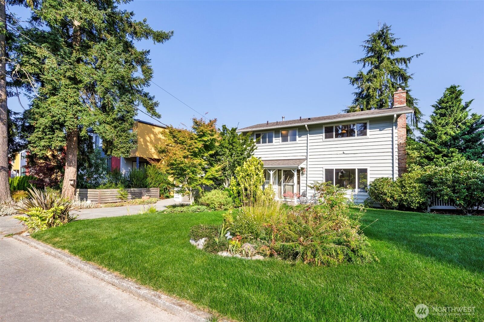 Property Photo:  12832 NE 84th Street  WA 98033 