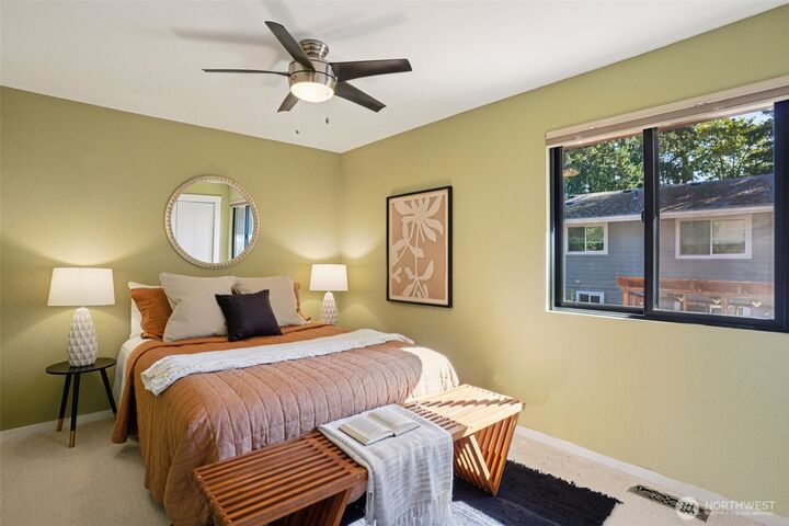 Property Photo: 719 N 184th Street WA 98133