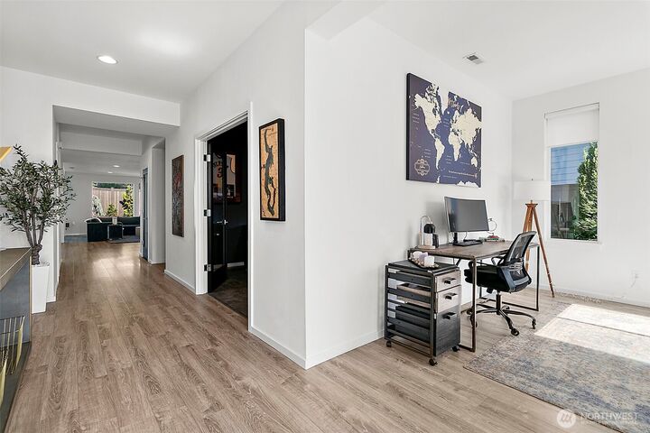 Property Photo:  3410 SE 18th Street  WA 98058 