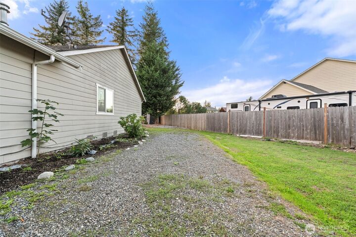 Property Photo:  215  19th Street  WA 98251 