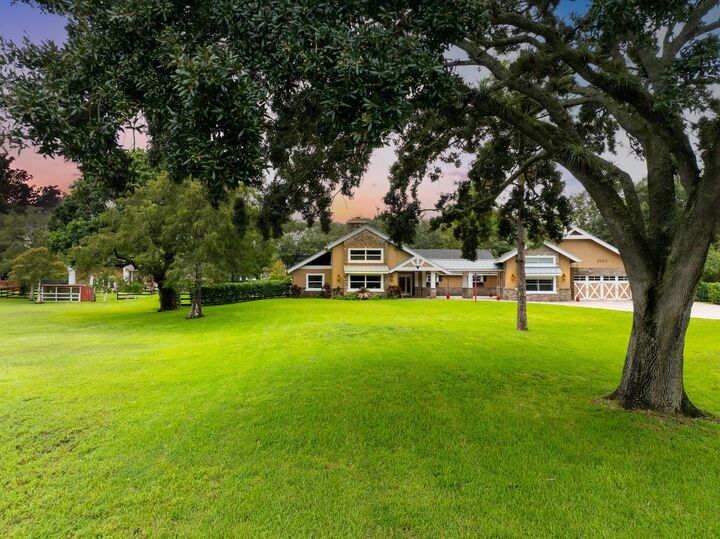 Property Photo: 8960 NW 68th Court FL 33067