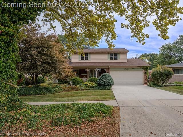 Property Photo:  35604 Alta Vista Drive  MI 48312 