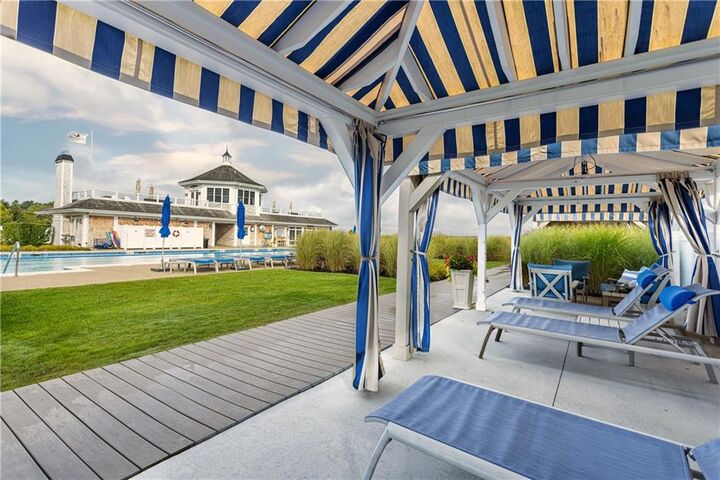 Property Photo:  44 Wimbledon Circle  RI 02871 