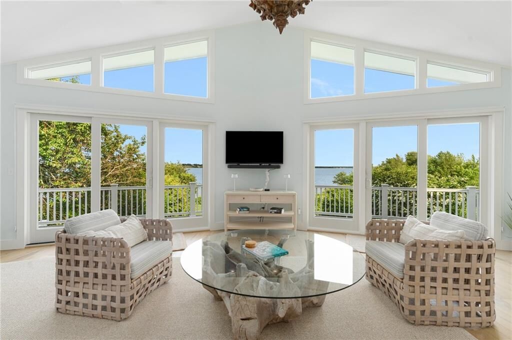 Property Photo:  117 Indian Avenue  RI 02871 