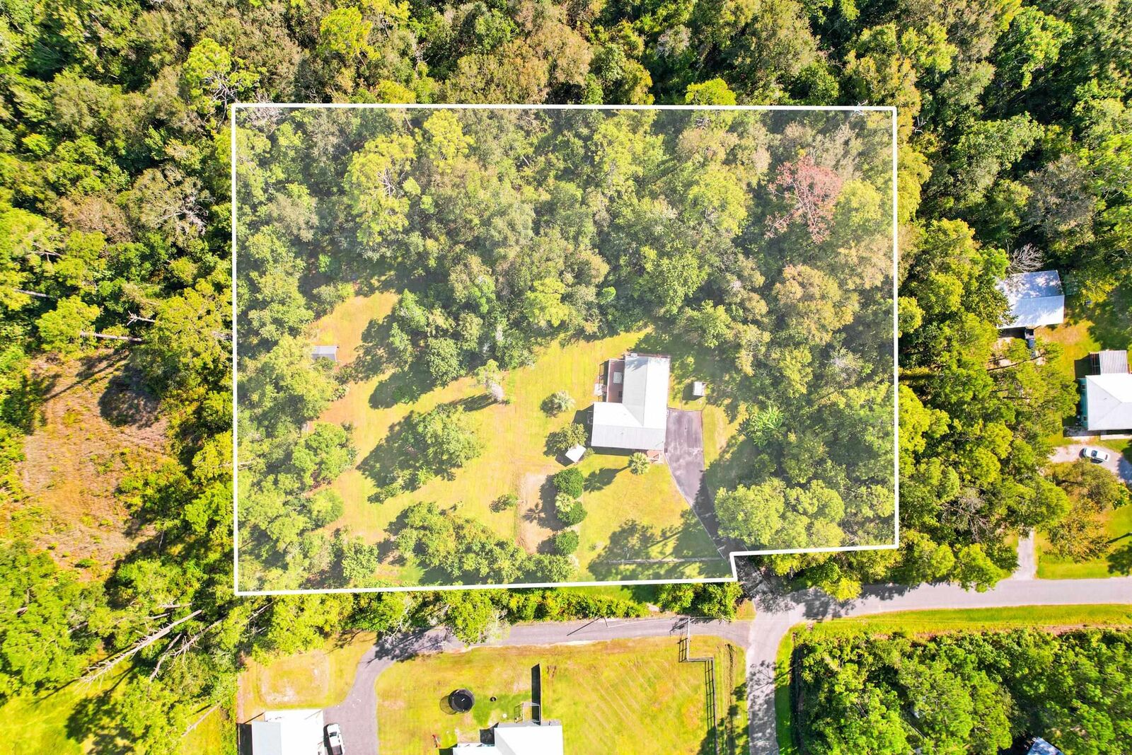 Property Photo: 7984 Hamilton Ave FL 32145