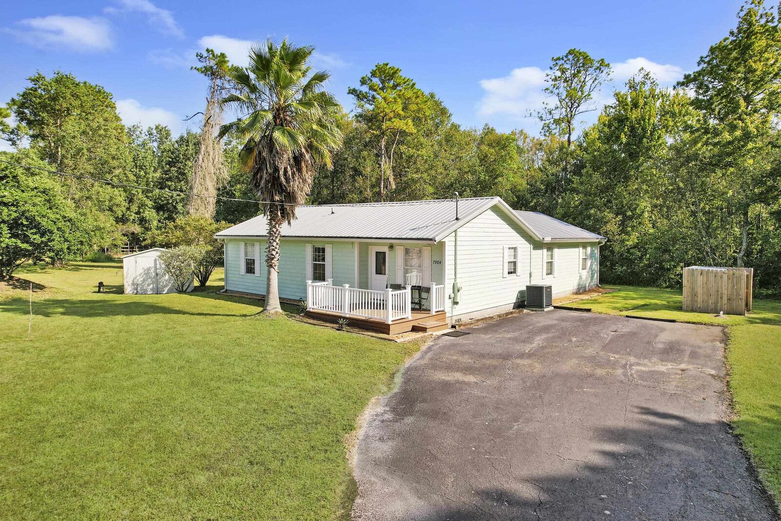 Property Photo:  7984 Hamilton Ave  FL 32145 