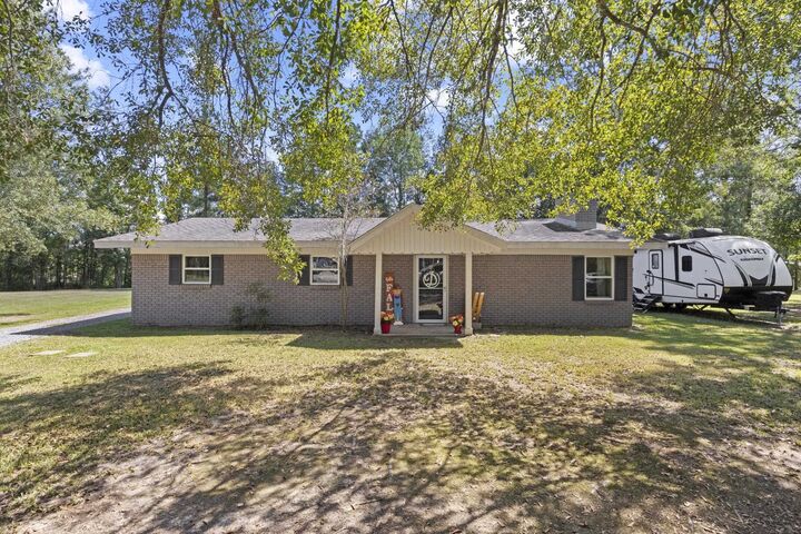 6064 White Oak  Orange TX 77632 photo