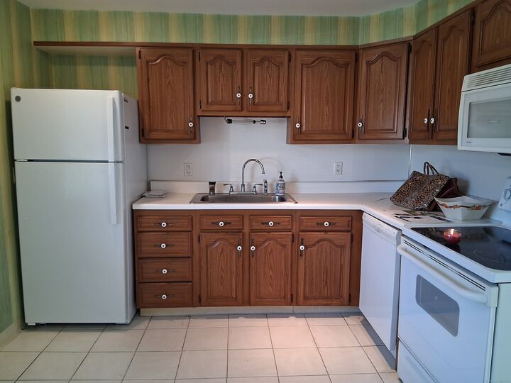 Property Photo:  147 Centerbrook Road  CT 06518