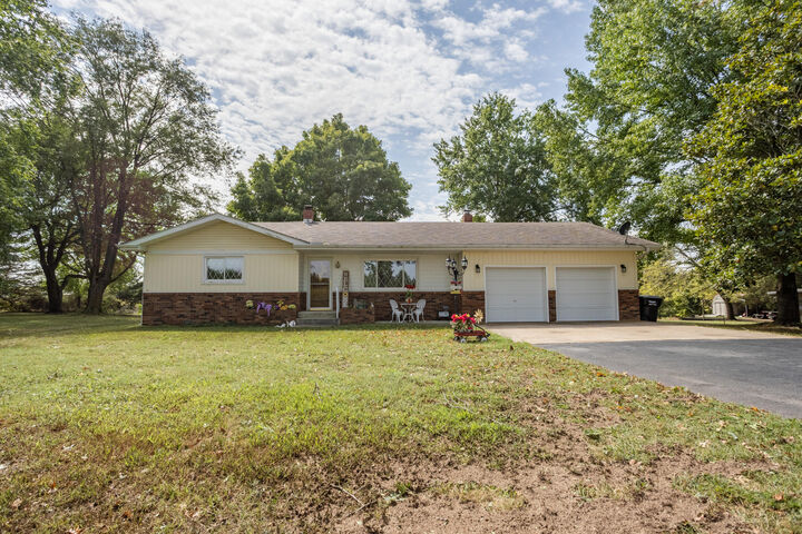 Property Photo:  6982 W Farm Road 182  MO 65738