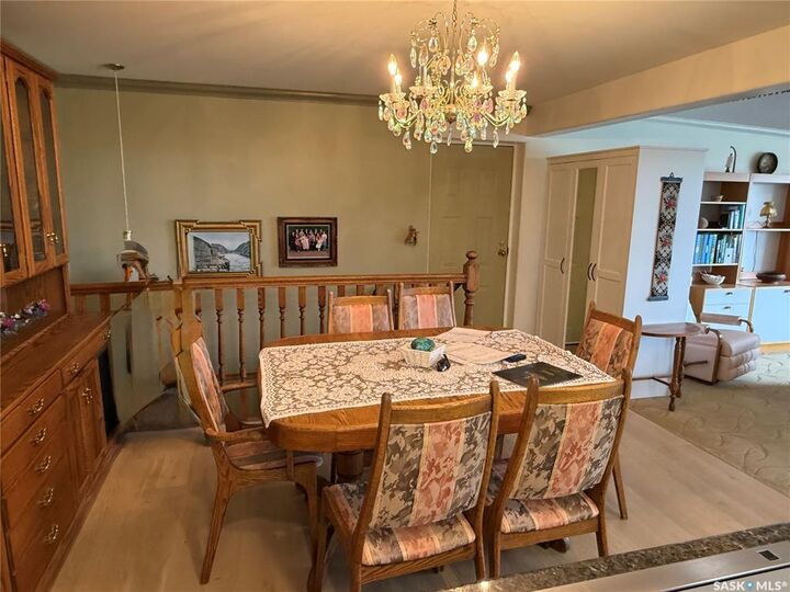 Property Photo:  275 Alpine Crescent 8  SK S9H 4T5 