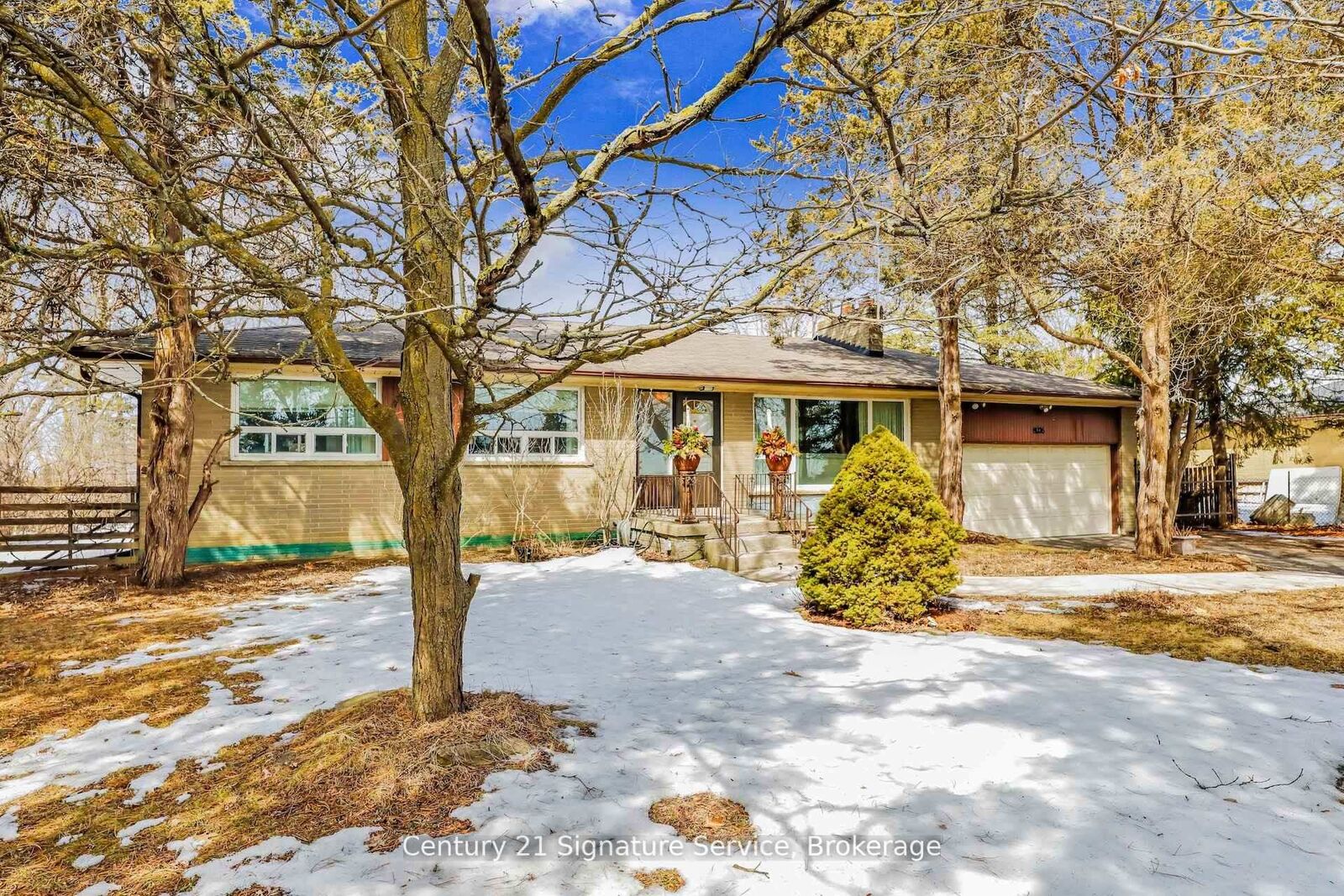 Property Photo:  8026 Mayfield Road  ON L7E 0W2 