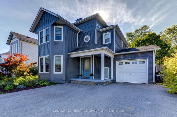 Property Photo:  1900 Applewood Avenue  ON L9S 1W2 