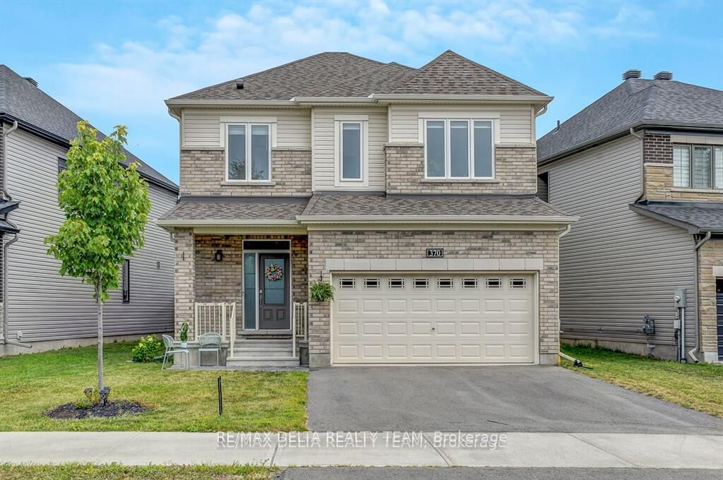 Property Photo:  370 Aquaview Drive  ON K4A 5K5 