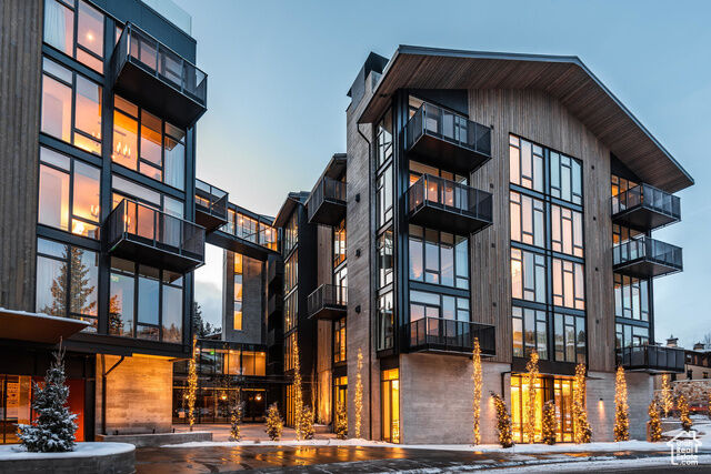 Property Photo:  7520 Royal St 411  UT 84060 