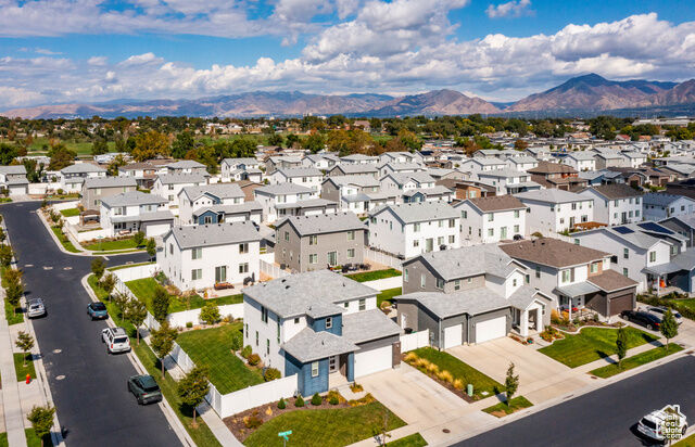 Property Photo:  868 W Wynwood Park Dr  UT 84123 