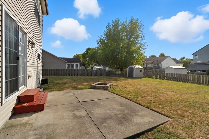 Property Photo:  1760 Hunters Ridge Drive  OH 45373 